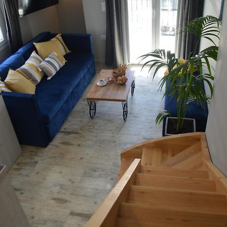 مدينة سكياثوس Kastro Luxury Studios And Mezonette المظهر الخارجي الصورة