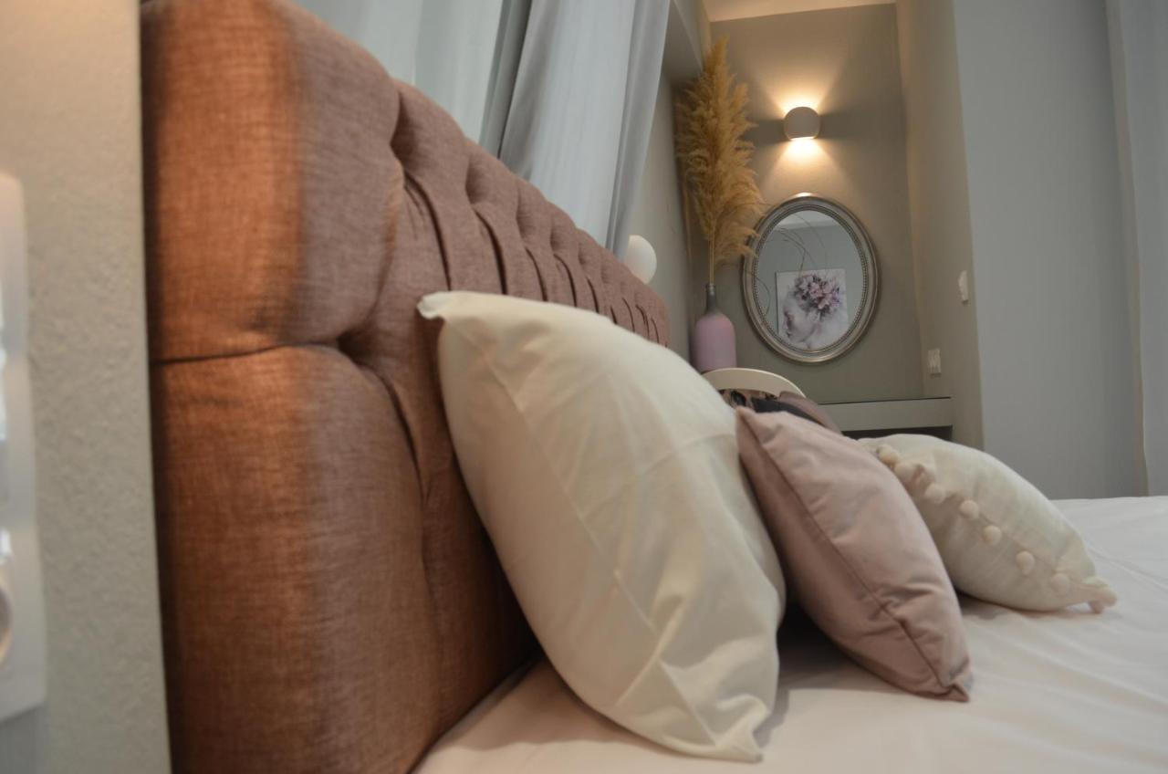 مدينة سكياثوس Kastro Luxury Studios And Mezonette المظهر الخارجي الصورة